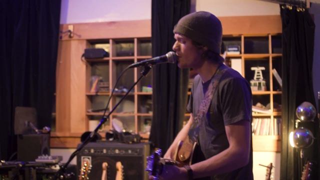 Expiration Date (Canon C70 Music Video) смотреть онлайн