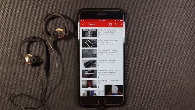 Hoco Sport Lightning Headphones for iPhone смотреть онлайн