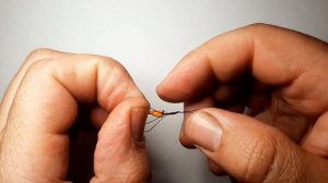 Как привязать мормышку с ушком