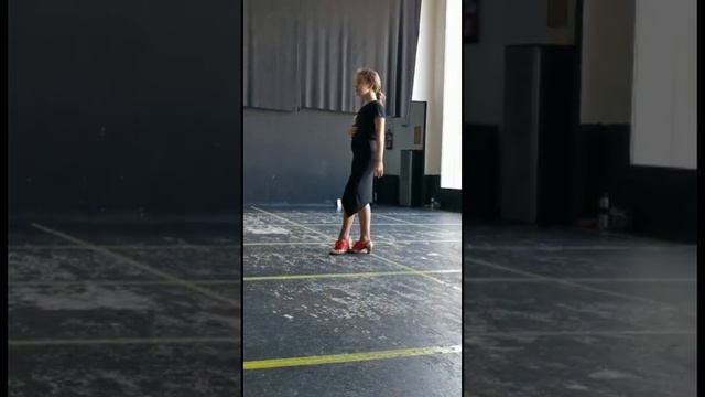 Irene Olvera, clase por Farruca. смотреть онлайн