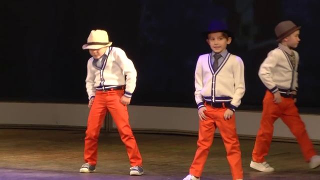 Pasadena dance school - Школа танцев Пасадена. 29.12.2015г. Gangsta rap. смотреть онлайн