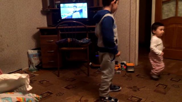 Не защитили, обиделась! взгляд-смайлик! смотреть онлайн