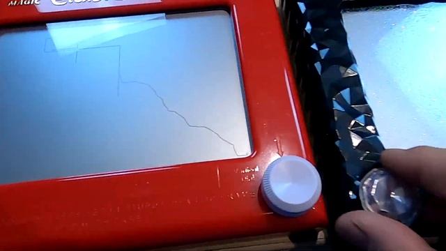 Etch A Sketch Original and 60th Anniversary Model смотреть онлайн