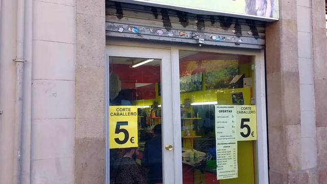Цена постричься в #Европе: парикмахерская в городе #Барселона, Испания, ЕС. Стоимость стрижки. Виде смотреть онлайн