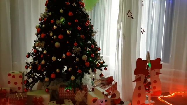 Новогоднее украшение музыкального зала в Доу смотреть онлайн