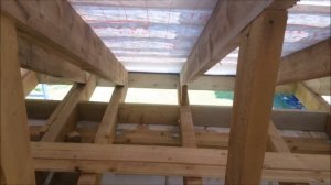 СТРОИМ ДОМ ИЗ ГАЗОБЕТОНА. Вальмовая крыша с опиранием на балки перекрытия.Обрешетка