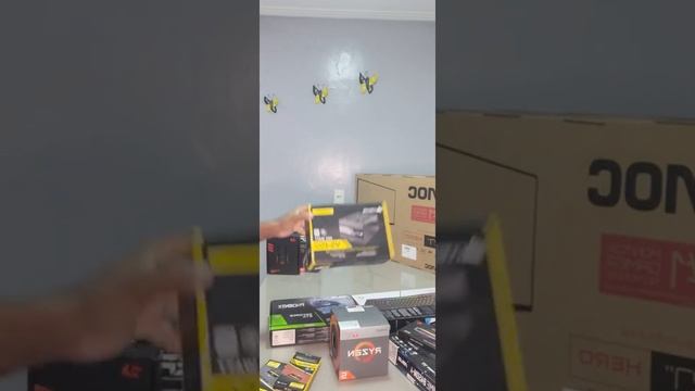 PC GAMER MONITOR AOC HERO 27 144HZ смотреть онлайн