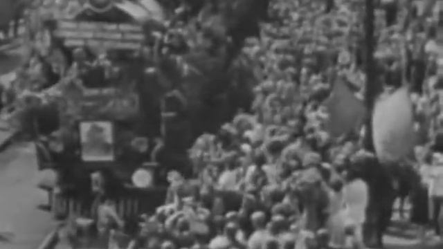 "Горит свечи огарочек, гремит недальний бой" - Кинохроника смотреть онлайн