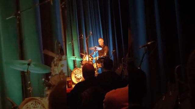 Paul Townsend - drum solos (Try to Enjoy Yourself, Petunia & The Vipers) смотреть онлайн