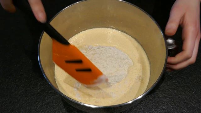 The best and juiciest orange cake I've ever made. смотреть онлайн