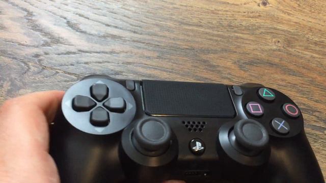 Controller Vergleich der PS4 Versionen - Dualshock 4 Upgrade Infos смотреть онлайн