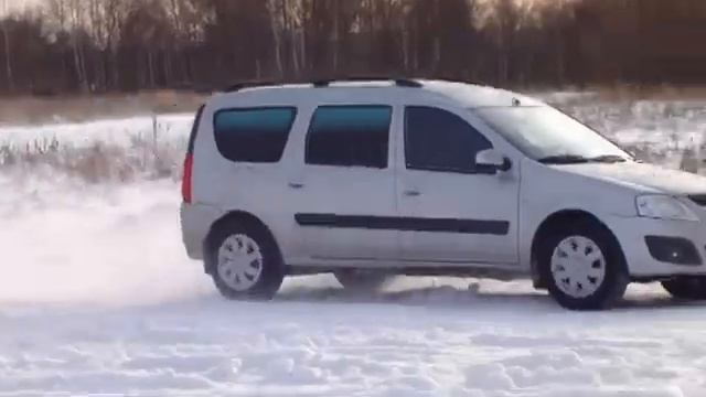 Лада-Ларгус, зимний слалом часть 2-я