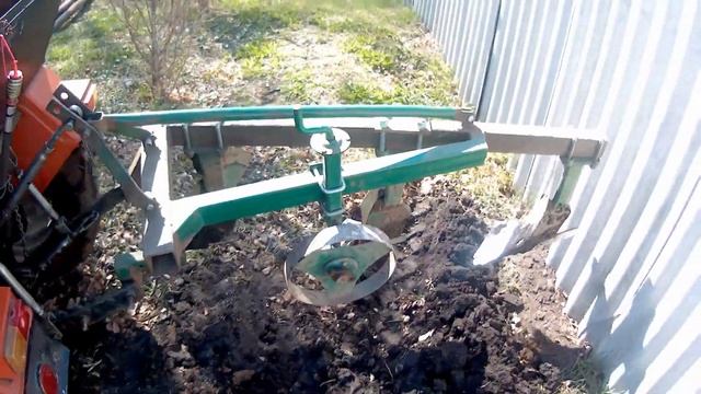 первая пахота трактор уралец смотреть онлайн