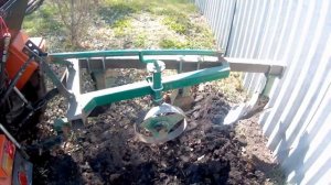 первая пахота трактор уралец