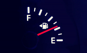 Не показывает уровень топлива в баке.Где и как искать