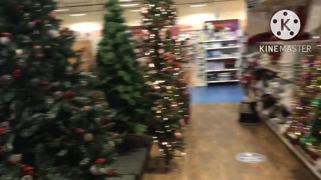 Новогодняя коллекция игрушек и декора в магазине Range. Christmas arrives at the Range смотреть онлайн