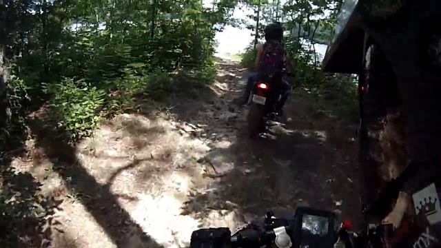 Vlogger Ride - Moto Bandit (Ruth Goes Offroad!) смотреть онлайн