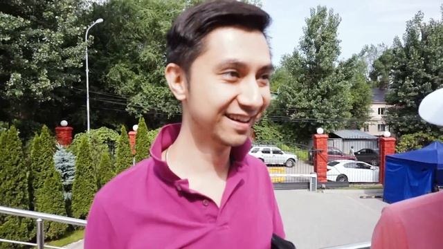 Ужин с миллионерами. Уличные танцы. Смех в кино. На Русском Радио. Vlog #5 - смотреть онлайн