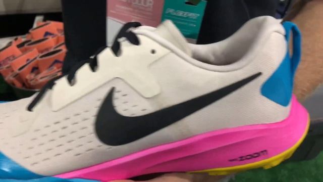 Nike Trail Running Air Zoom Terra Kiger 5 Introduction смотреть онлайн