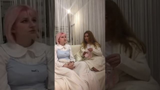 Родителям трудных подростков (беседа дочери и мамы) смотреть онлайн