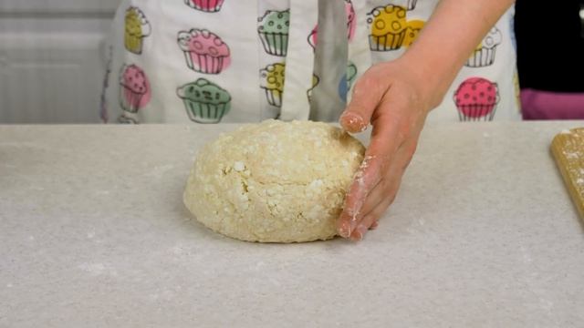 Ленивые ВАРЕНИКИ из творога, мамин ПП рецепт. Подходят в ЗАМОРОЗКУ, очень любят ДЕТИ! смотреть онлайн