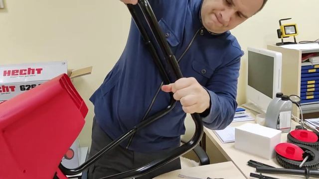 Фрезерный измельчитель веток Hecht 626 Silent смотреть онлайн