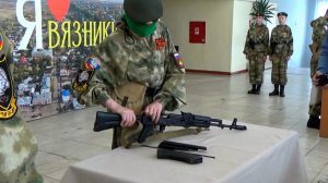 Неполная разборка и сборка автомата АК-74 с закрытыми глазами