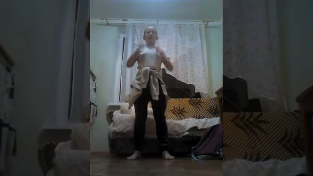 Танец, под песню "Зажигай-Катя Адушкина". смотреть онлайн