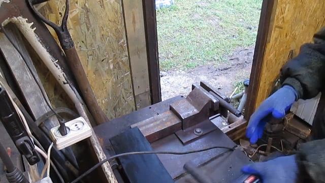 Пробойник (просечка) из подшипника и трубы для транспортерной ленты смотреть онлайн