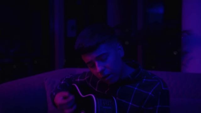 Ivan Cornejo - Está Dañada (Video Oficial) смотреть онлайн