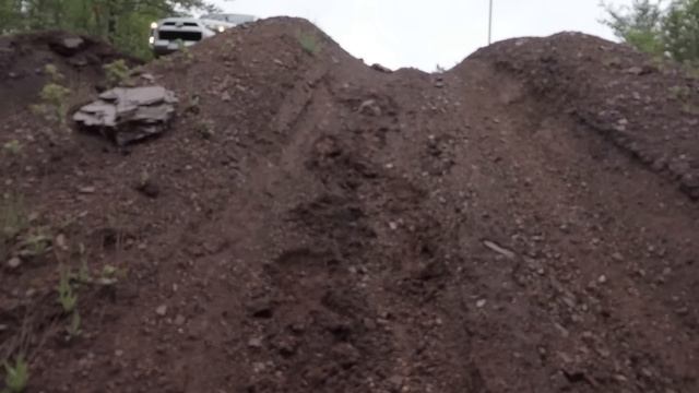 Stock Toyota 4Runner TRD Offroad & Toyota Tacoma TRD Pro Show Off at Offroad Park смотреть онлайн