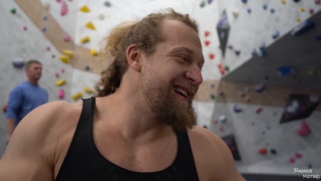 Worlds Strongest Arms VS Rock Climbing смотреть онлайн