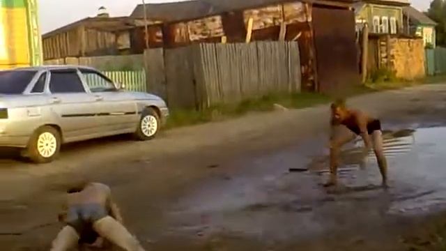 Брейкданс в луже. смотреть онлайн