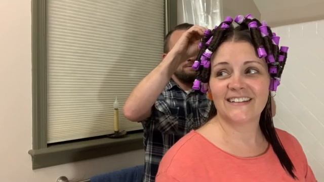 My husband permed my hair!!! How to do a home perm! Instructions смотреть онлайн