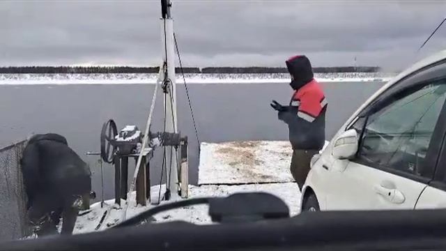 За Хайс на последний паром просят 25 тысяч рублей смотреть онлайн