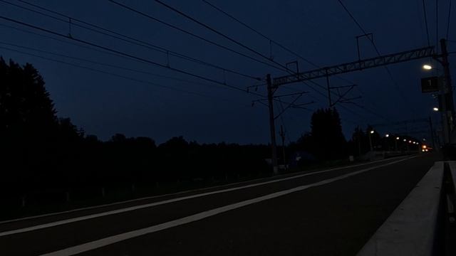 поезд НЕВСКИЙ ЭКСПРЕСС, электровоз эп-20 016.снято 19/06/2023, время 23:00.(камера GoPro10)