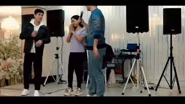 AZIZBEK JURAEV va Fathiddin Shukrona & Туя девона кард МОСКВА смотреть онлайн