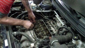 ТАГАЗ BYD F3  двс 4G15S регулировка клапанов.mp4