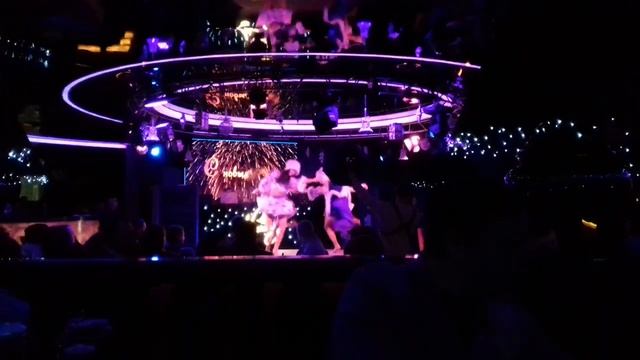 ?Корпоратив 2022 - "Абажур" кафе ресторан. Старый Оскол. СНЕГУРОЧКИ танцуют!? смотреть онлайн