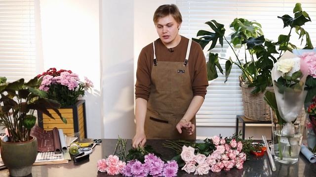 Сборка и упаковка круглого букета DEMO смотреть онлайн