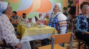 У колодца новый дом, на дому конек