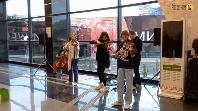 Скрипки в метро. «Palladio» и осенний вечер смотреть онлайн