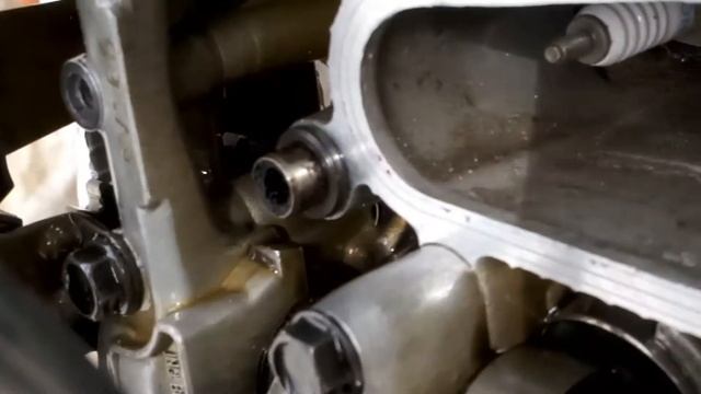 Si tu moto humea , mira esto antes de desarmar todo. смотреть онлайн