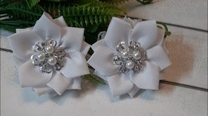 МК. Нарядные, небольшие бантики для школьницы из репсовой ленты 2.5 см.