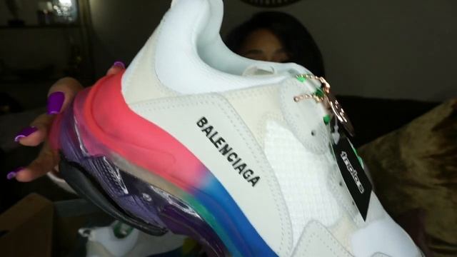 Balenciaga Triple S "Rainbow Sole" Sneakers смотреть онлайн
