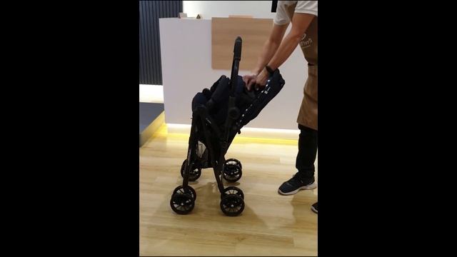 Combi Neyo 2Cas Compact Stroller смотреть онлайн