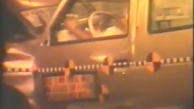 Nissan Pathfinder Crash Test смотреть онлайн