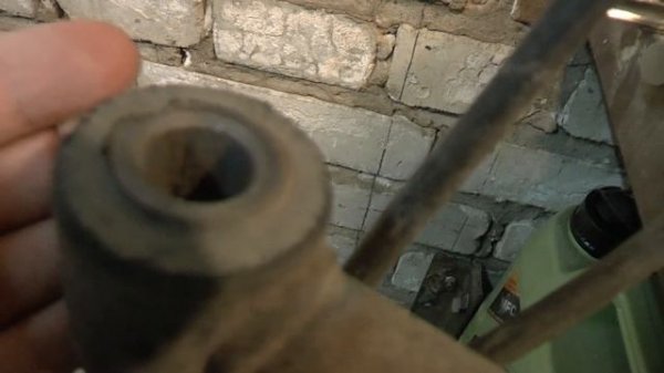 Замена сайлентблоков поперечной тяги. FRIENDEE.