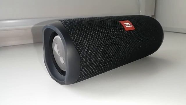 Колонка JBL FLIP 5 LFM 60% Bass Test смотреть онлайн