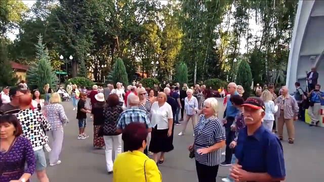 А ЛЕТО ЦВЕТА СЧАСТЬЯ!!!ТАНЦУЮЩИЙ ХАРЬКОВ смотреть онлайн